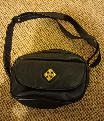 Breton black pebbled leather - pebbled,