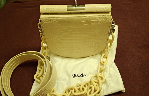 Milky bag croc - milky,