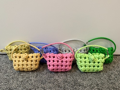 Mini woven recycled plastic - mini,