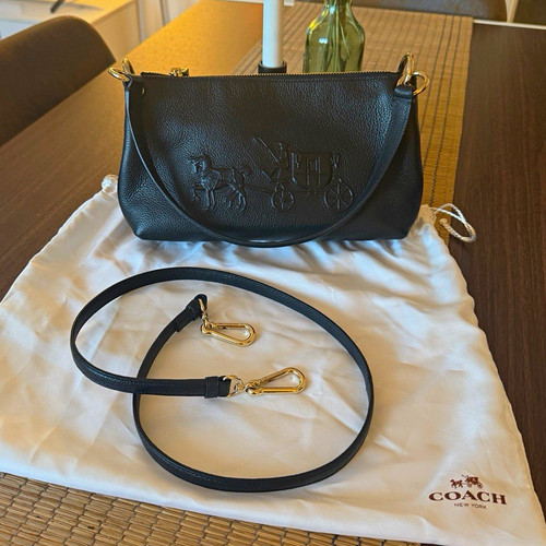 Coach horse and carriage black - and,